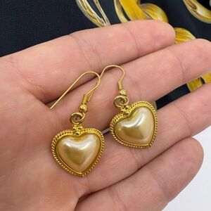 Faux gold heart and peal costume drop earrings pierced